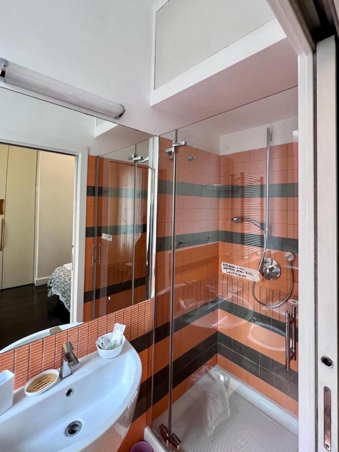 B&B Azuni Home Рим Екстериор снимка